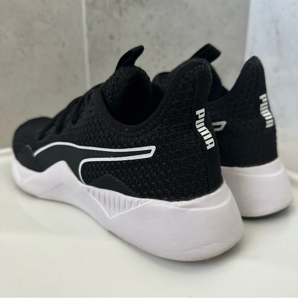 Puma Women’s Black Sneakers Size 8